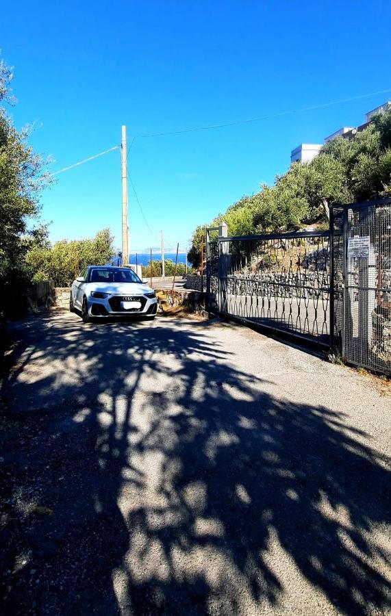 Apartamento Bella Vista House-Sorrento Coast - Free Parking-Solarium Vico Equense Exterior foto